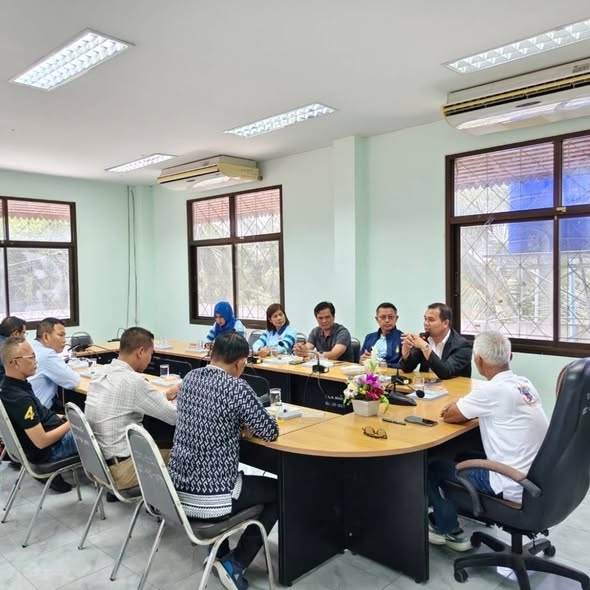 เข้าร่วมการประชุมสมาคมองค์การบริหารส่วนตำบลจังหวัดปัตตานี