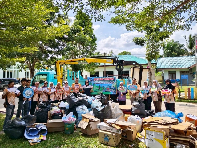 ธนาคารขยะองค์การบริหารส่วนตำบลปุโละปุโย ครั้งที่1